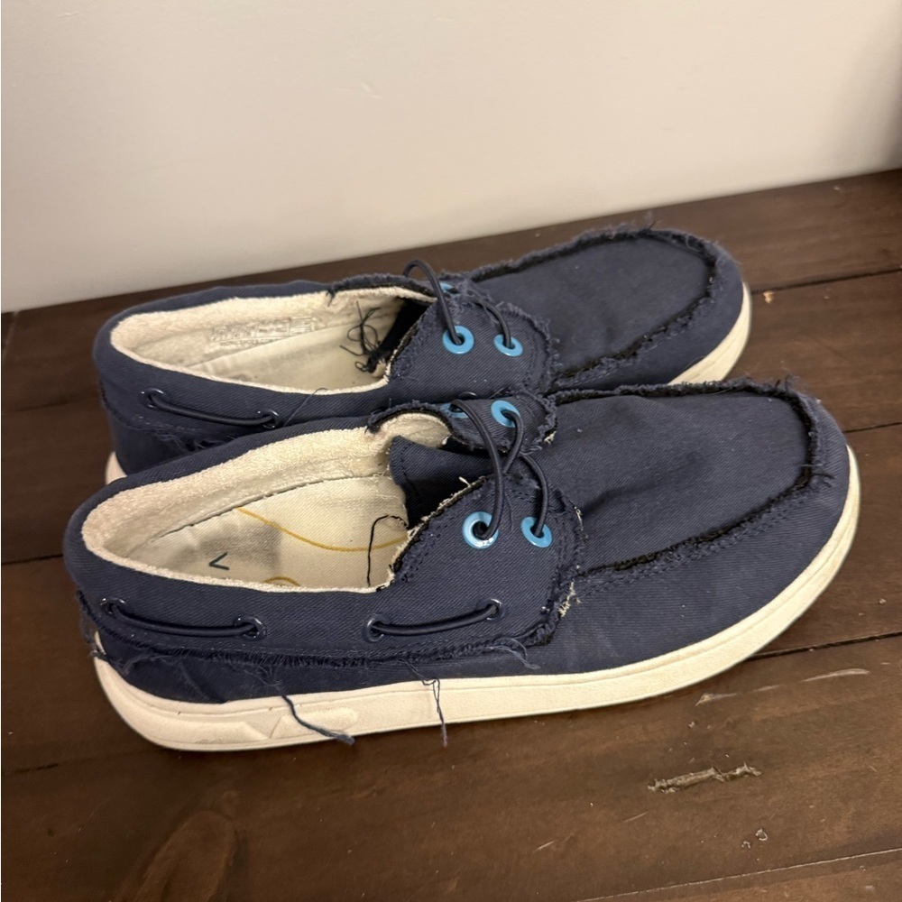 Vionic Beach Skipper Canvas Shoes – Navy Blue